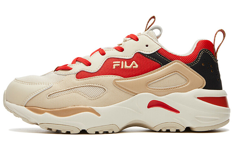 

Женские массивные кроссовки FILA Tracer