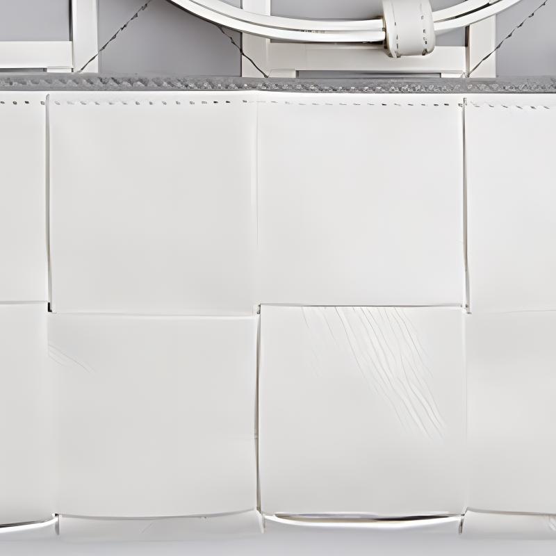 Bottega Veneta Мини-поясная сумка из коровьей кожи для мужчин белая — фото 4
