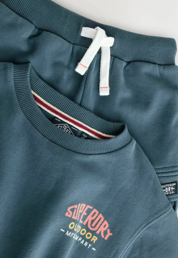 Спортивный костюм стандартного кроя Superdry & Co, Blue Red — фото 3