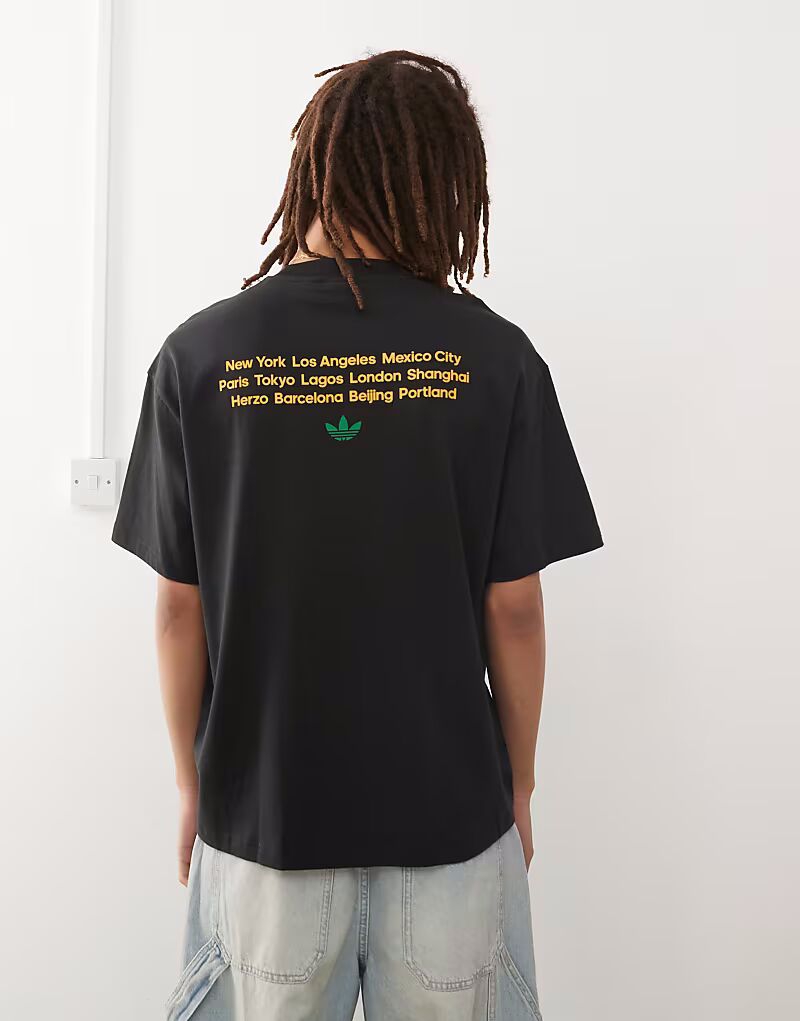 

Футболка с графическим принтом Adidas Originals Basketball черного цвета
