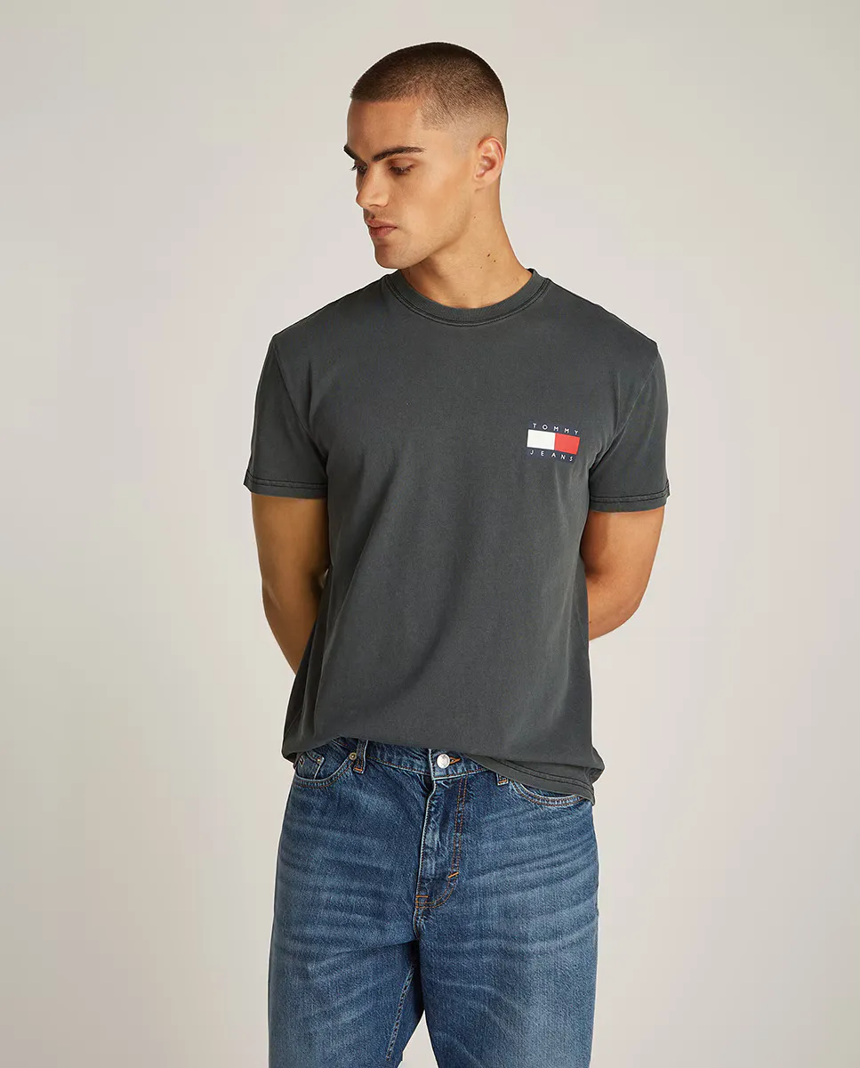 

Мужская футболка прямого кроя с принтом на спине Tommy Jeans, черный