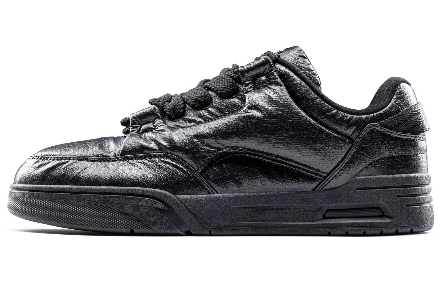 

Кроссовки ANTA AOJIE Skateboarding Shoes Men Low-top Black, черный