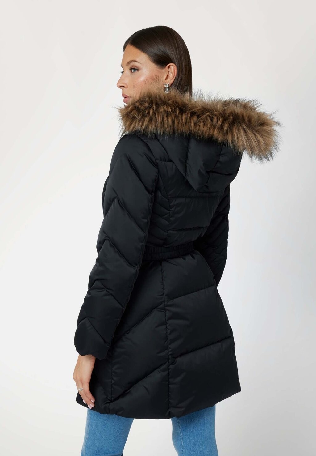 

Пуховое пальто NEW OLGA MEDIUM REAL Guess, черный