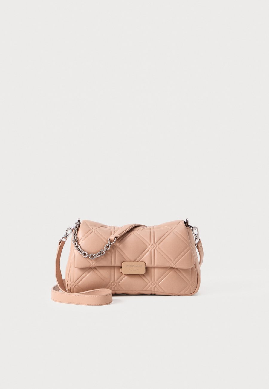 

Сумка Emporio Armani SHOULDER BAG, Nocciola/Beige