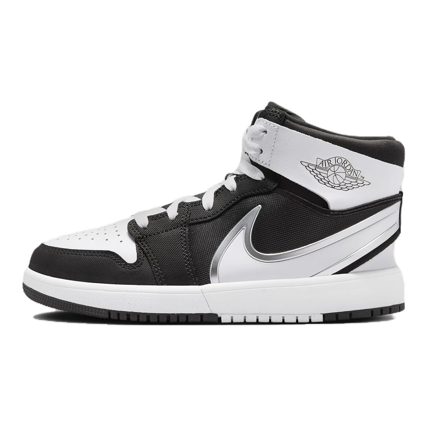 

1 Детские баскетбольные кроссовки GS Mid-top Черные/белые Jordan, белый