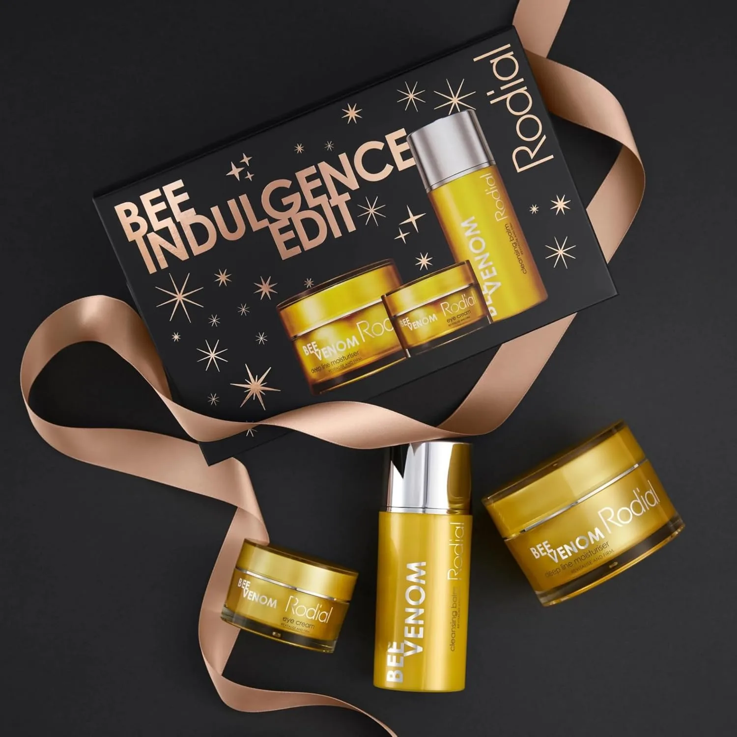 Rodial Bee Indulgence Edit - подарочный набор для ухода за кожей, Bee Venom Collection с очищающим бальзамом 100 мл, кремом для глаз 25 мл и увлажняющим кремом 50 мл - антивозрастной, подтягивающий и осветляющий люксовый трио — фото 2