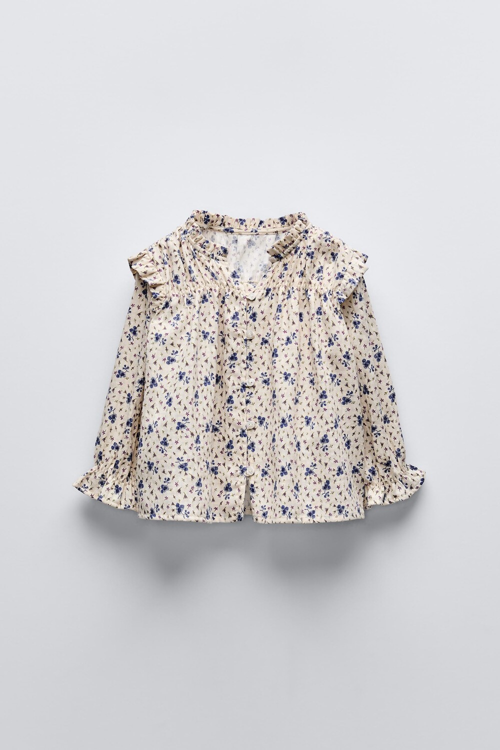 

Рубашка с цветочным рисунком и оборкой ZARA, экрю