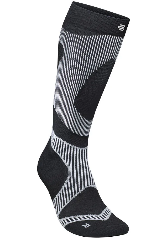 

Спортивные носки Bauerfeind "Run Performance Compression Socks" с компрессией, цвет Schwarz/L