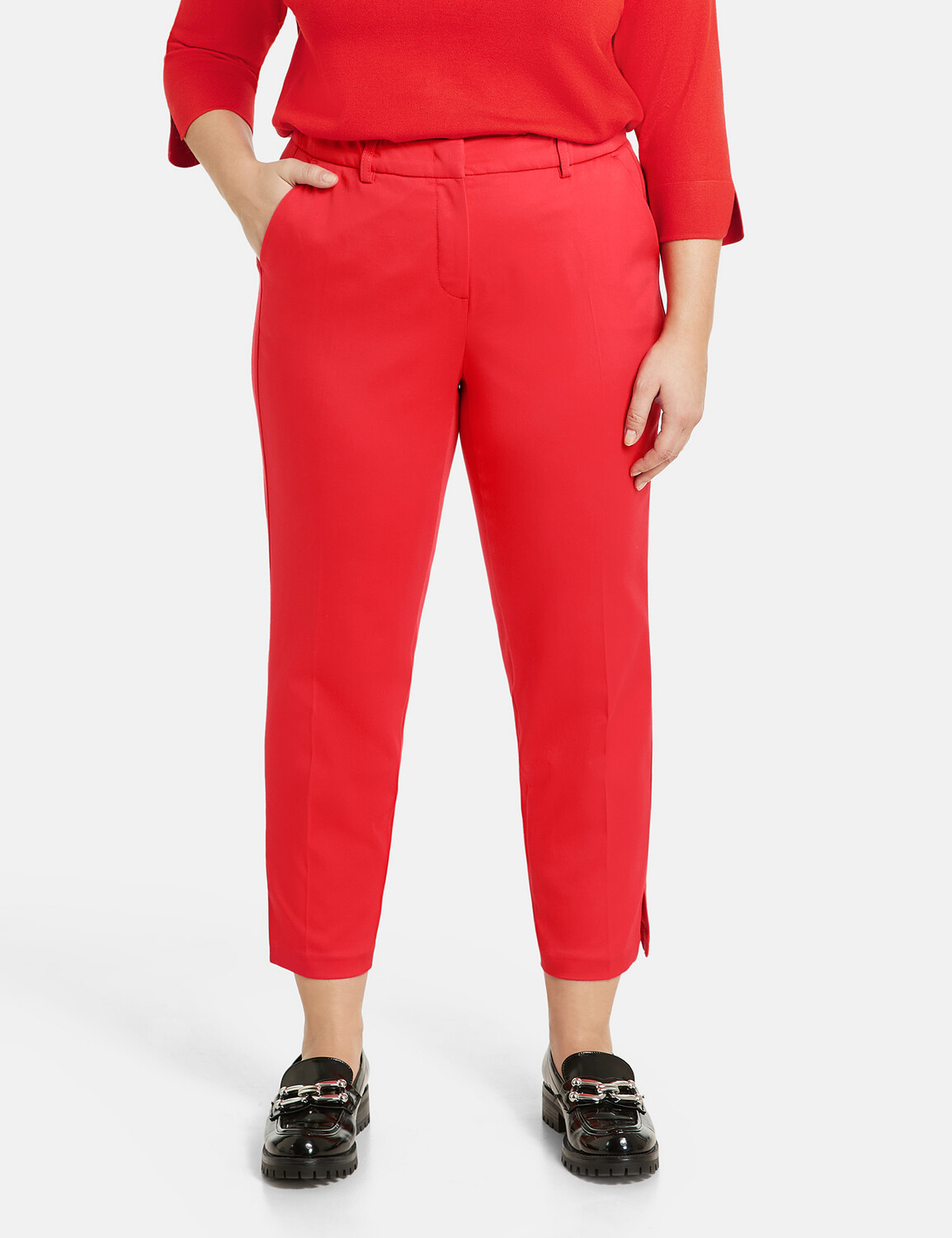 

Брюки SAMOON Hose Freizeit verkürzt, цвет Power Red