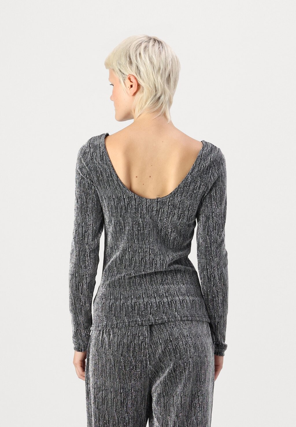 

Топ с длинными рукавами SLFANITA LOW BACK Selected Femme, черный