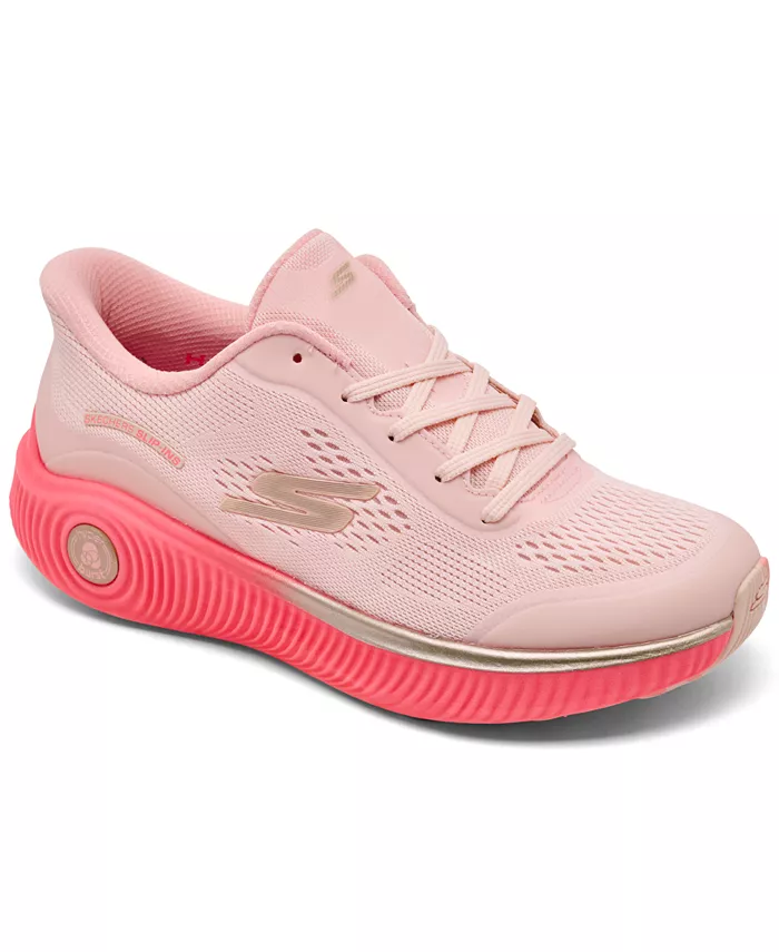 Женские слипоны Arch Fit Go Run Anywhere: беговые кроссовки от Finish Line Skechers, розовый