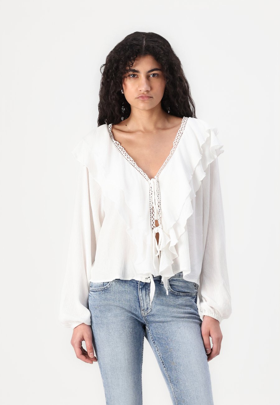

Блуза Gina Tricot FRILL TIE, White