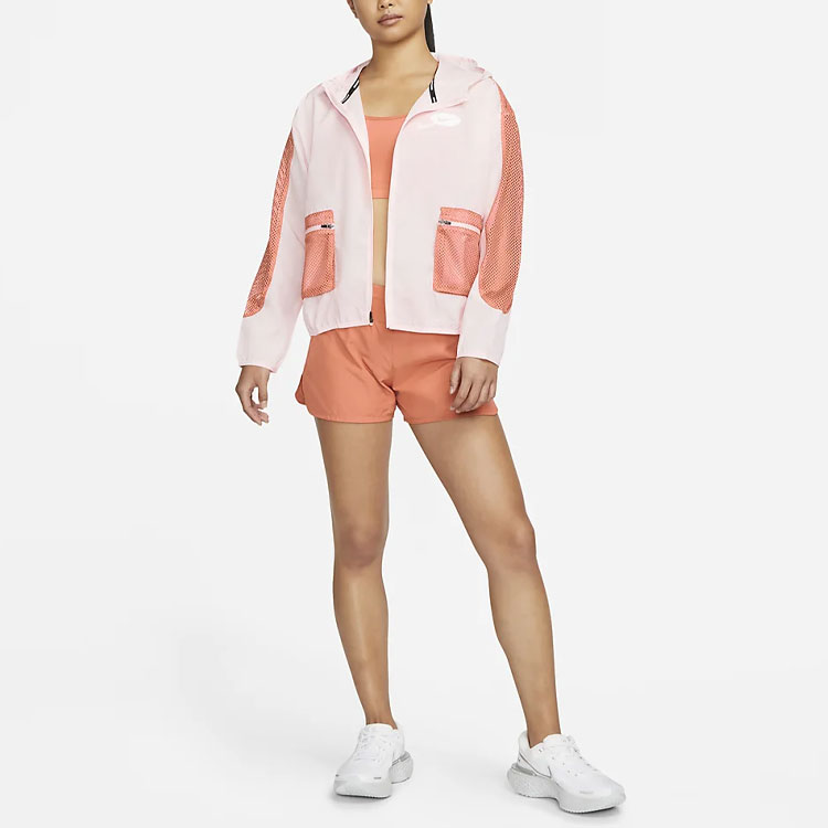 Женская элегантная куртка светло-розового цвета Nike — фото 4