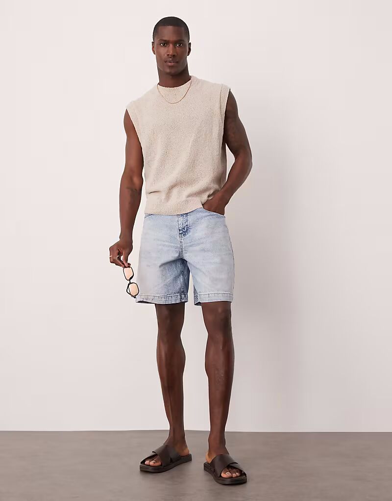 

Джинсовые шорты ASOS DESIGN стандартной длины светло-голубого цвета