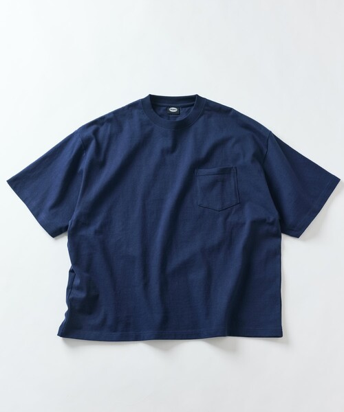 

Футболка свободного кроя, с круглым вырезом и карманом, плотность ткани 255 г/м² FREAK'S STORE, темно-синий