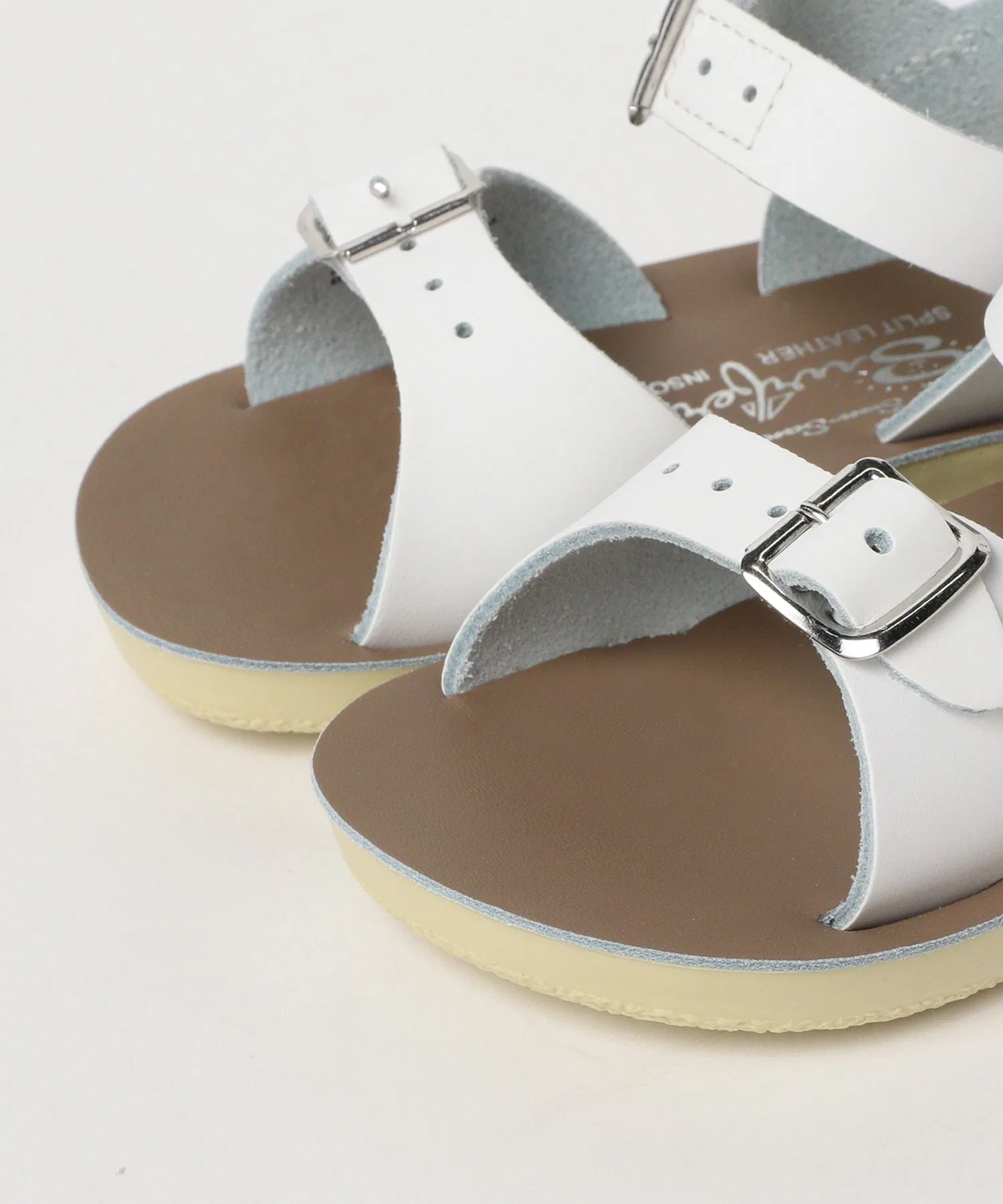 Детские кожаные сандалии SALT WATER SANDALS Surfer белые — фото 4