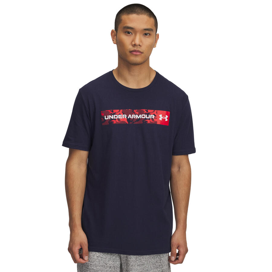 

Мужская футболка Under Armour с камуфляжной полоской на груди, SS 1376830