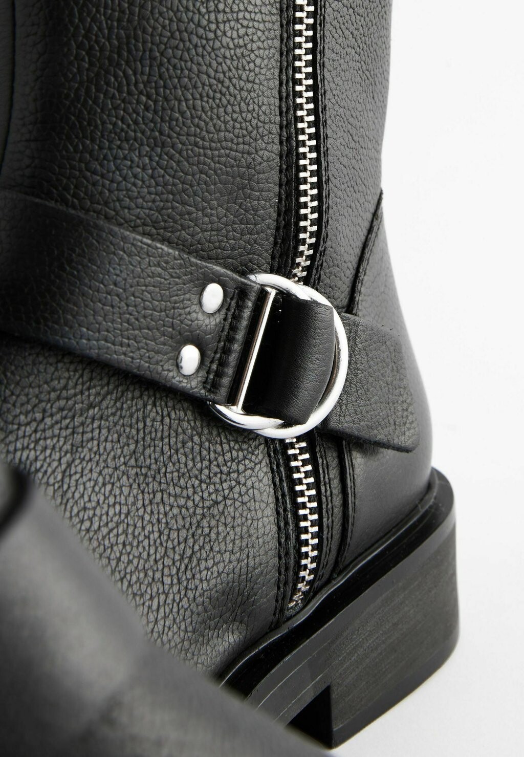

Классические ботильоны FOREVER COMFORT D RING Next, черный