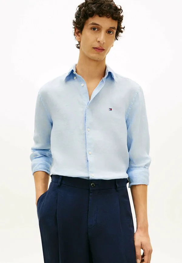 Рубашка прямого кроя из чистого выстиранного материала. Tommy Hilfiger, Sky Blue