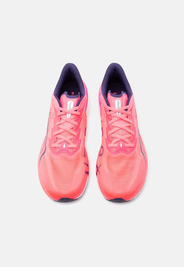 Кроссовки deviate nitro 4 x hyrox для тренировок Puma, White/Electric Orchid/Pure Pink — фото 4
