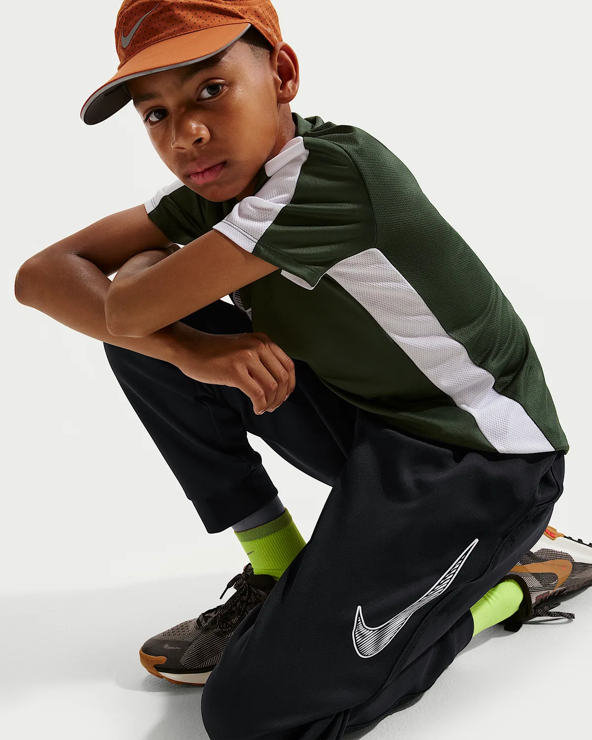 Детские тренировочные штаны Nike Multi, Black/White — фото 4
