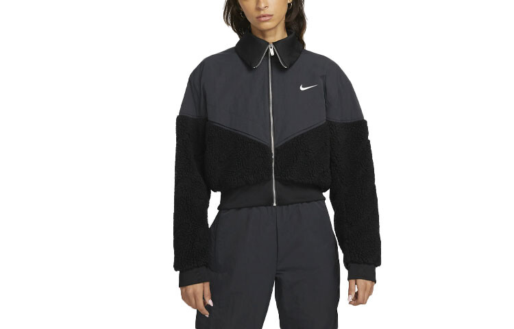 

Женская куртка Nike, цвет Black