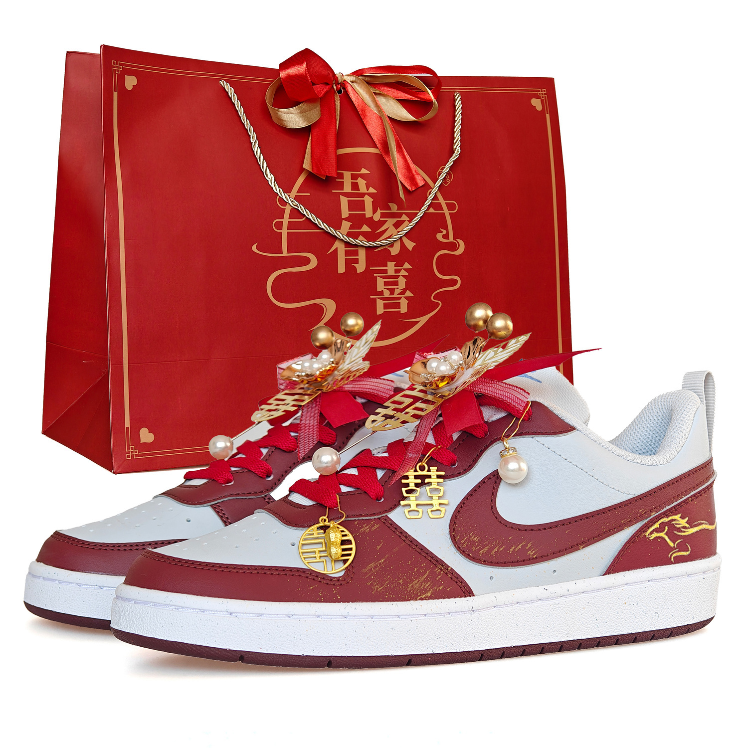 

Court Borough устойчивые к истиранию лоу-топ скейтборд кроссовки Unisex Nike, красный