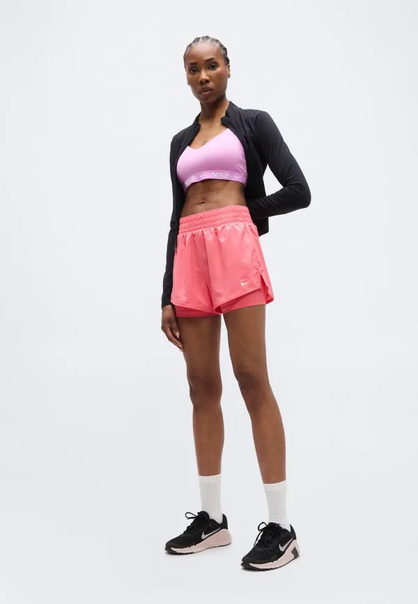 Спортивный бюстгальтер indy с легкой поддержкой Nike Performance, Light Magenta/White — фото 2