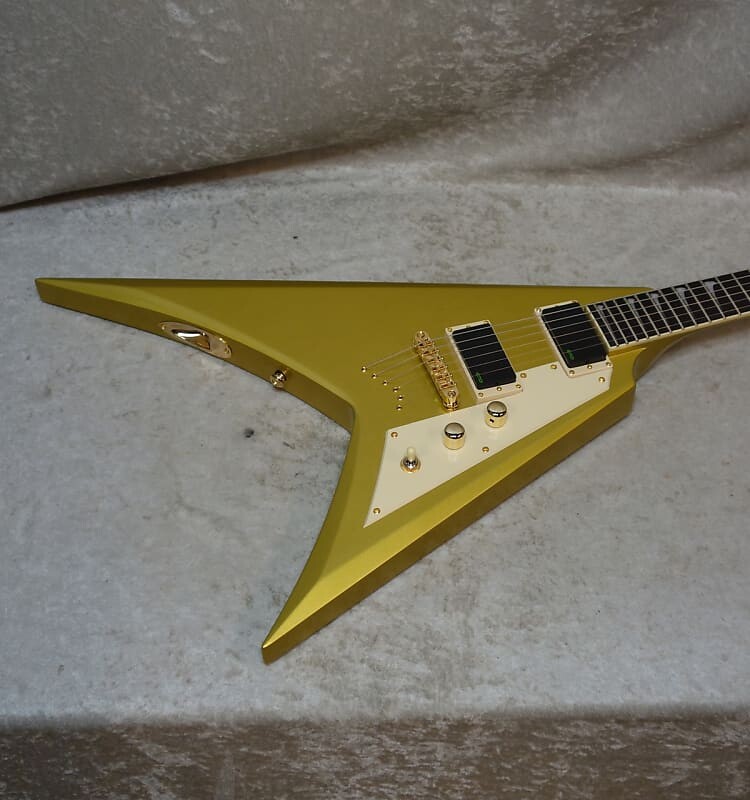 

Электрогитара ESP LTD KH-V Kirk Hammett Signature Electric Guitar in Metallic Gold