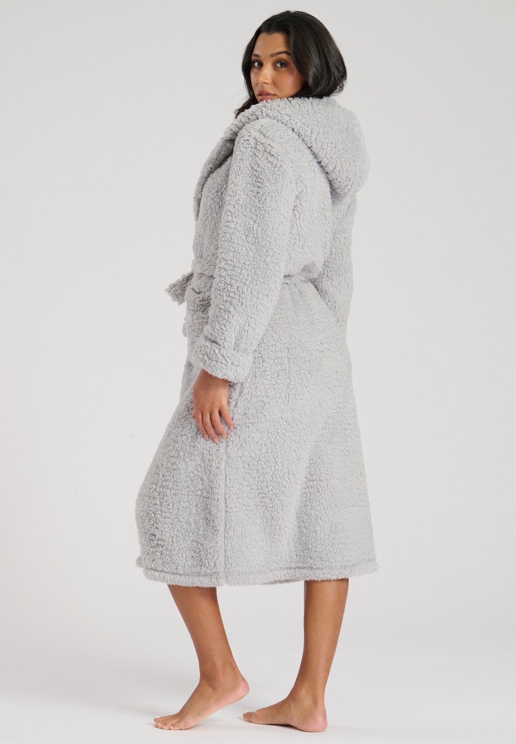 

Халат CHUNKY SHERPA HOODED MIDAXI Loungeable, серебристый