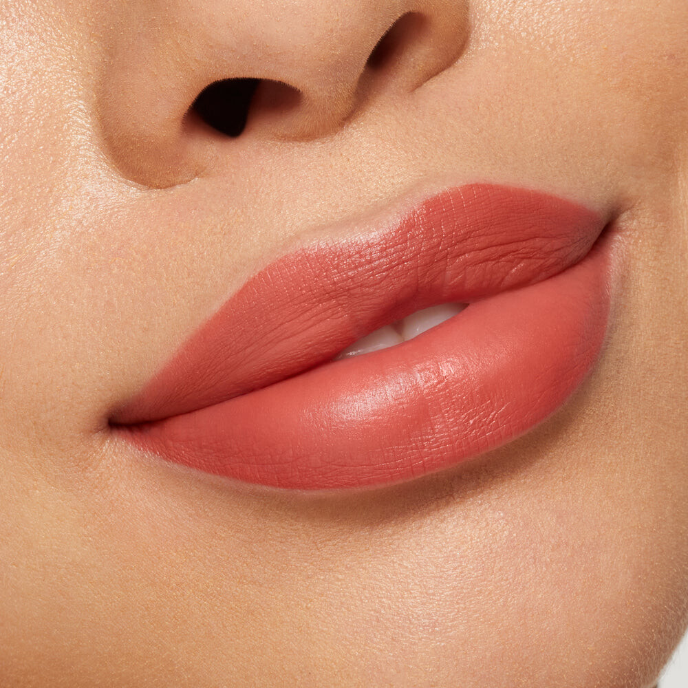 

Помада Kylie Cosmetics Matte Lipstick, burnt rose/Rendezvous