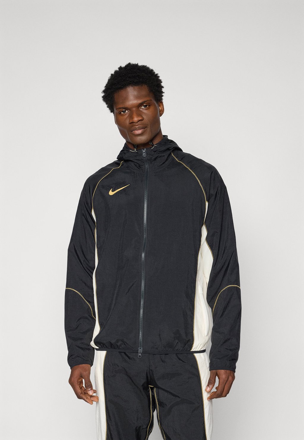

Тренировочная куртка Nike Performance, черный