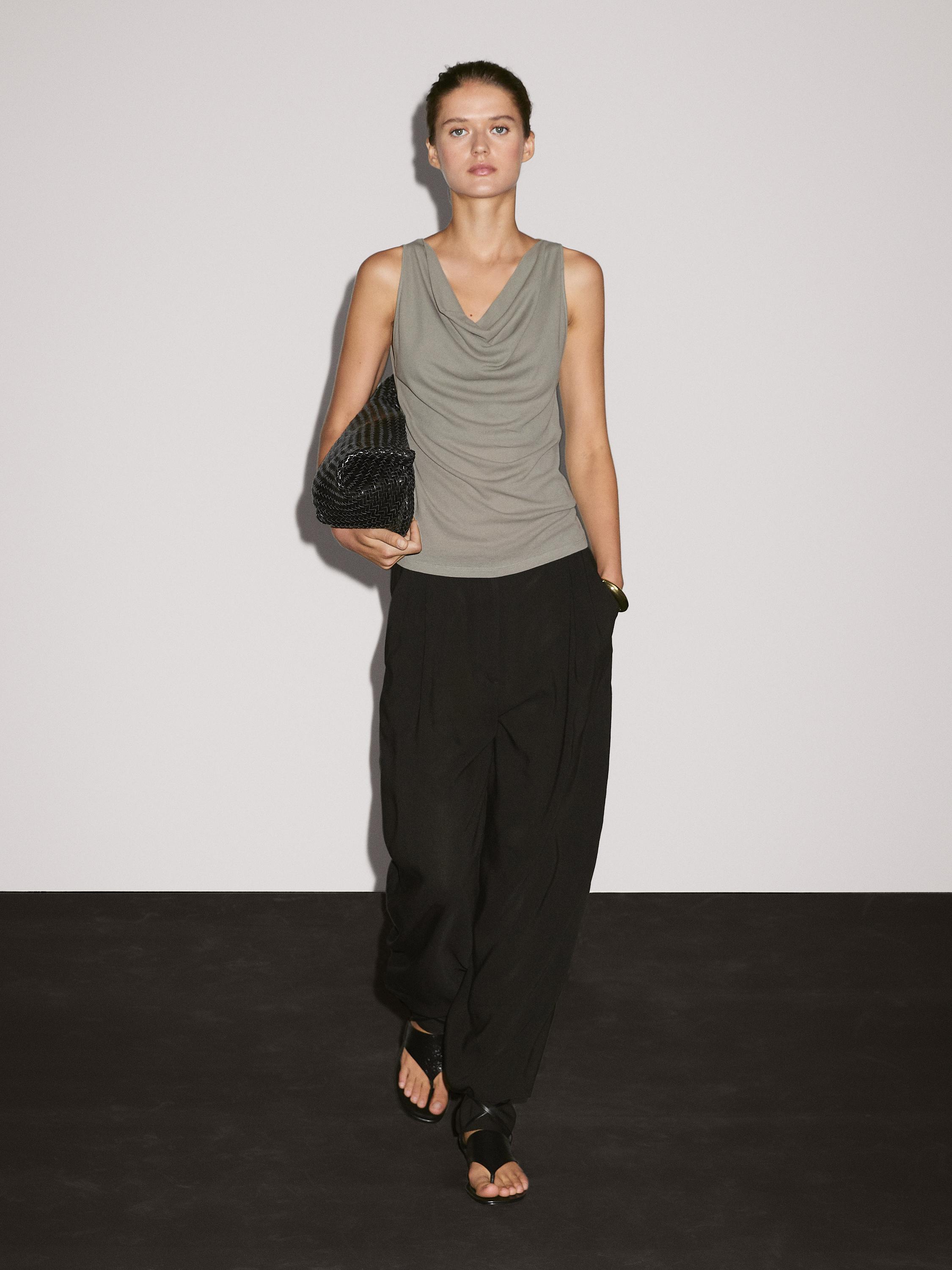 

Топ из 100% хлопка с драпированным вырезом Massimo Dutti, Pale Khaki