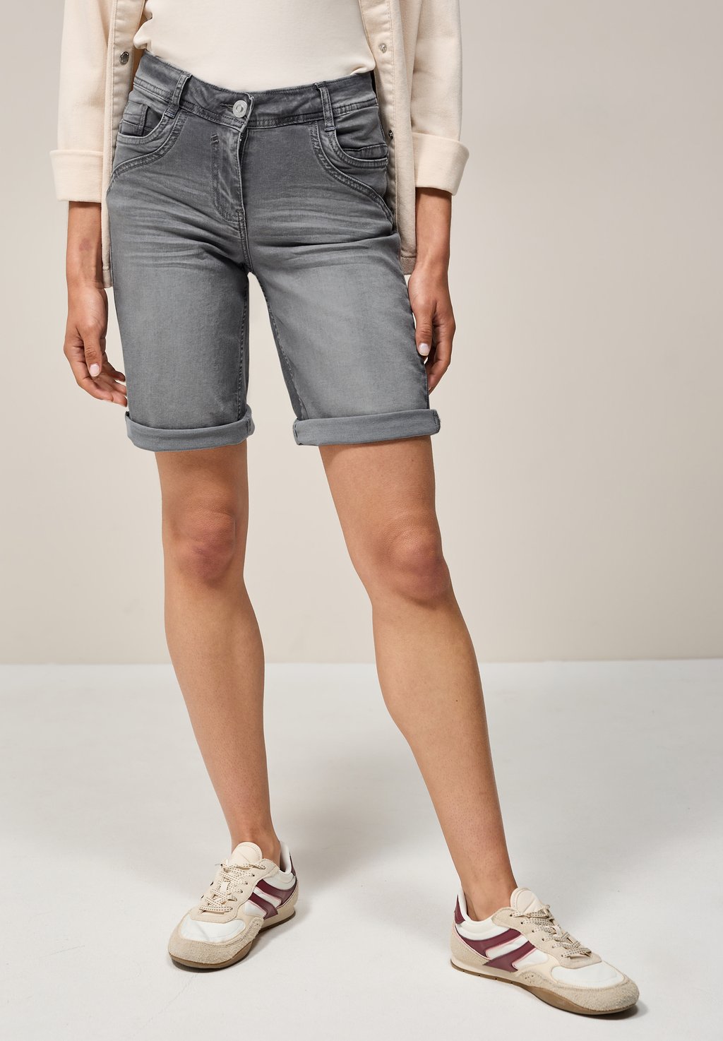 

Джинсовые шорты CASUAL FIT Cecil, серый