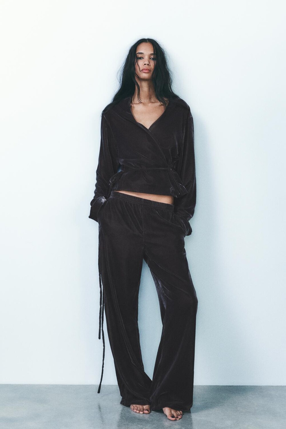 

Пижамные брюки из бархата ZARA, коричневый