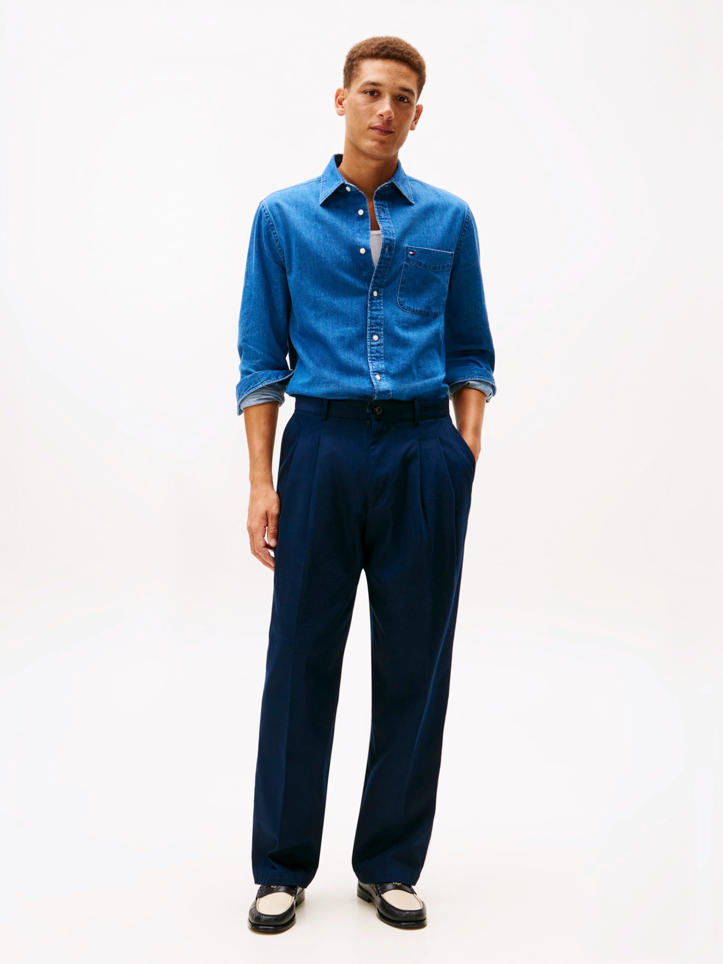 TOMMY HILFIGER Рубашка на пуговицах Regular fit в синем дениме — фото 4
