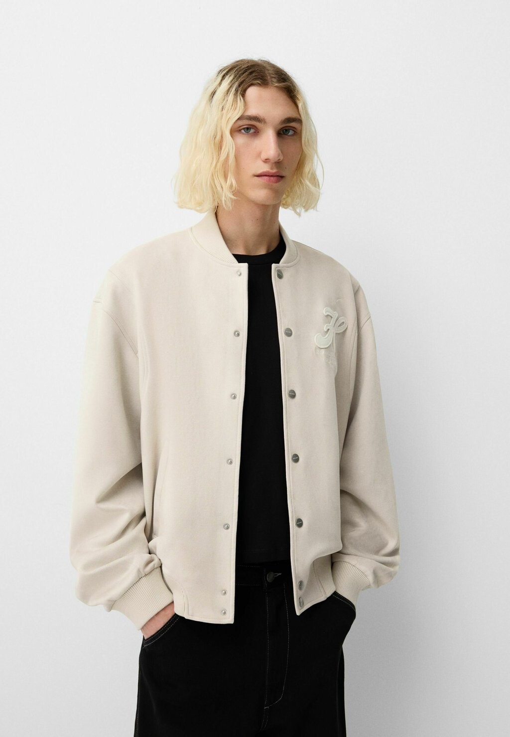 

Куртка-бомбер Bershka, песочный