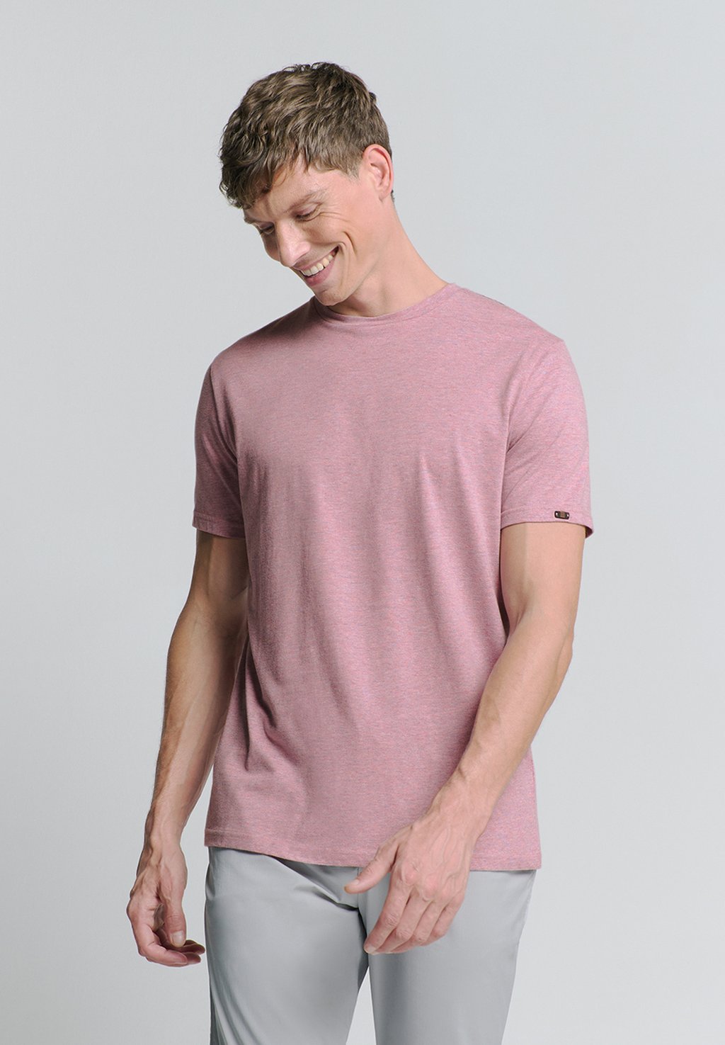 

Базовая футболка CREWNECK NO EXCESS, лиловый