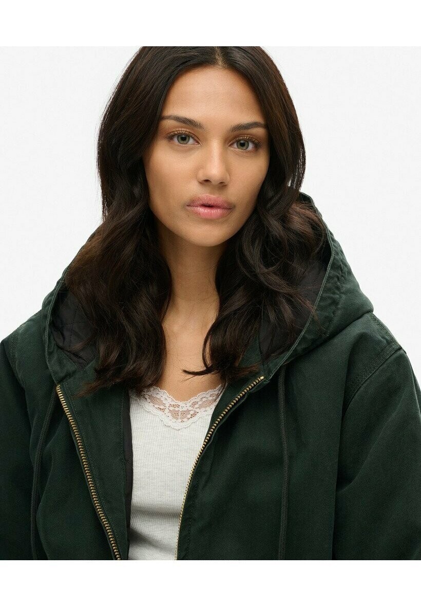 

Легкая куртка OVERSIZED SURPLUS HOODED Superdry, зеленый