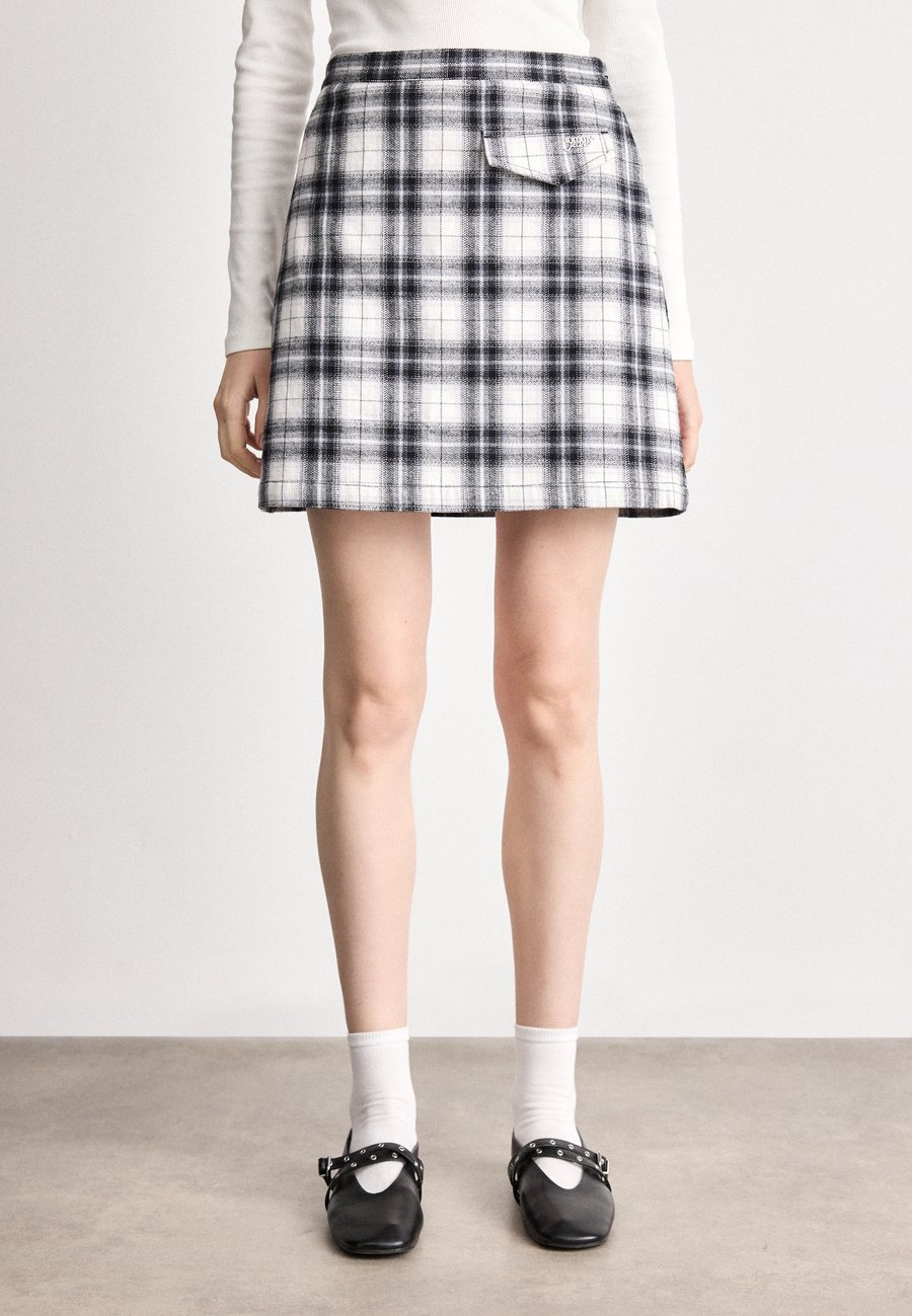 

Юбка Tommy Jeans A LINE SKIRT, Ecru/White