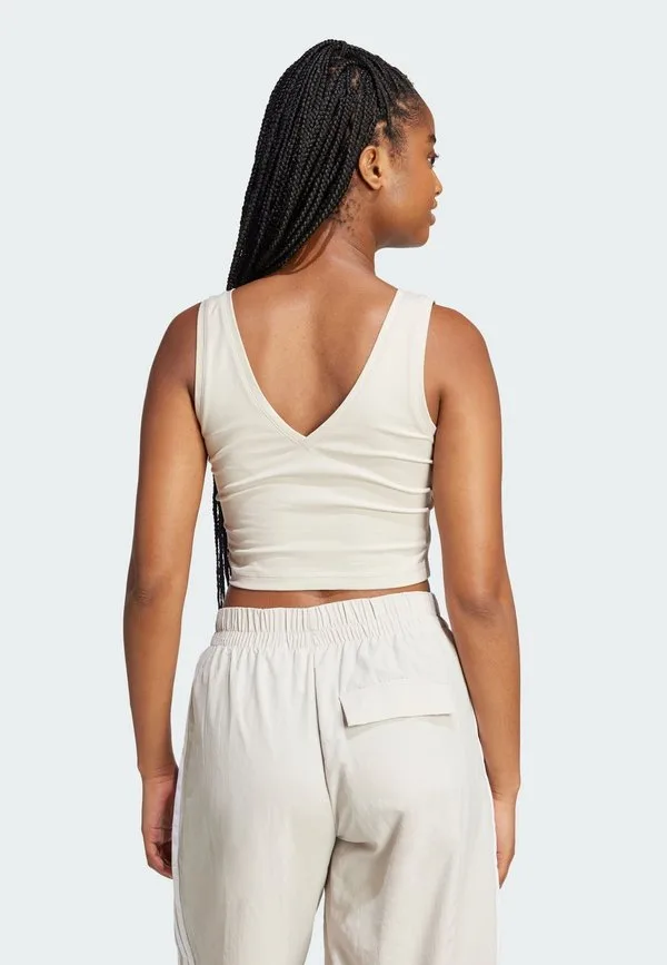 Топ essentials с небольшим логотипом в стиле lifestyle Adidas Sportswear, Alumina White — фото 2