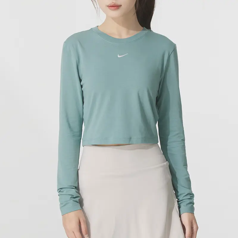 Nike Футболка женская зеленая — фото 2