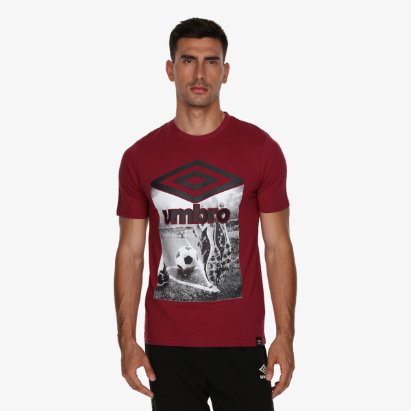 

Уголок футболки Umbro, красный
