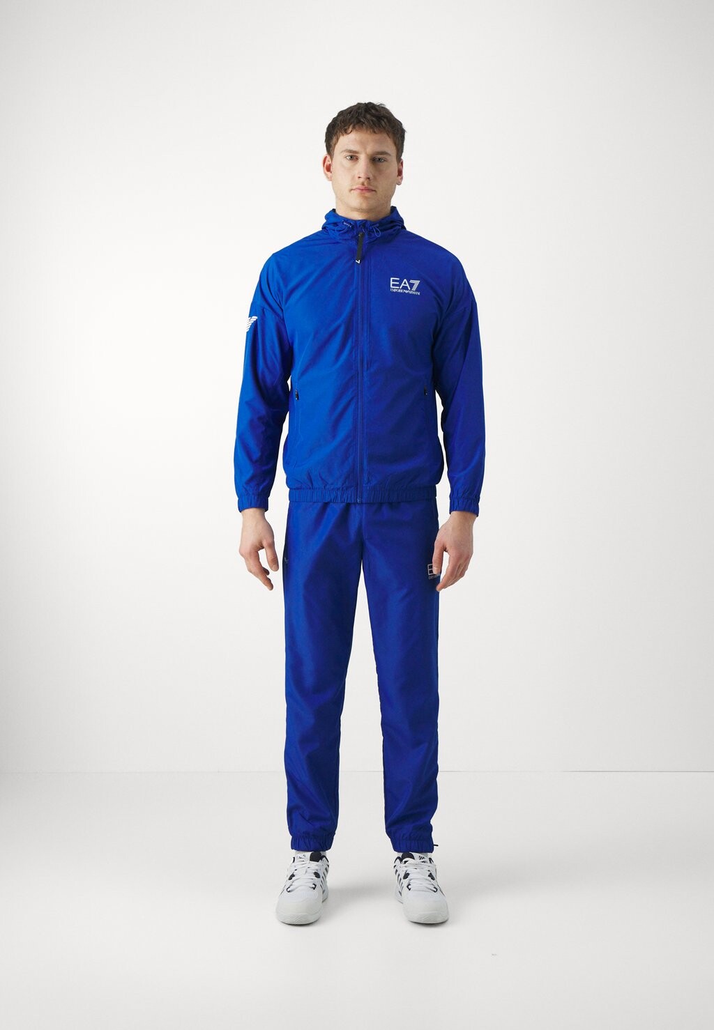 

Спортивный костюм TUTA SPORTIVA EA7 Emporio Armani, цвет surf the web