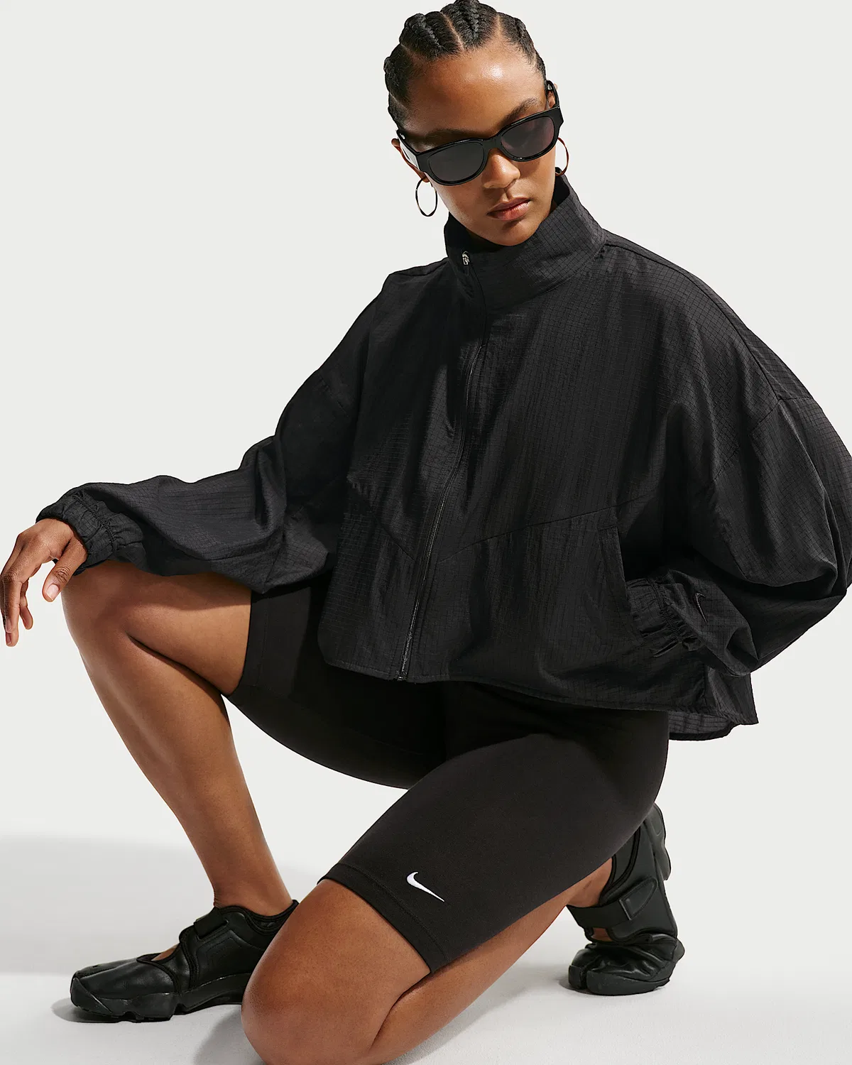 Женская свободная легкая куртка из рипстопа Nike Sportswear, Black/Black — фото 3