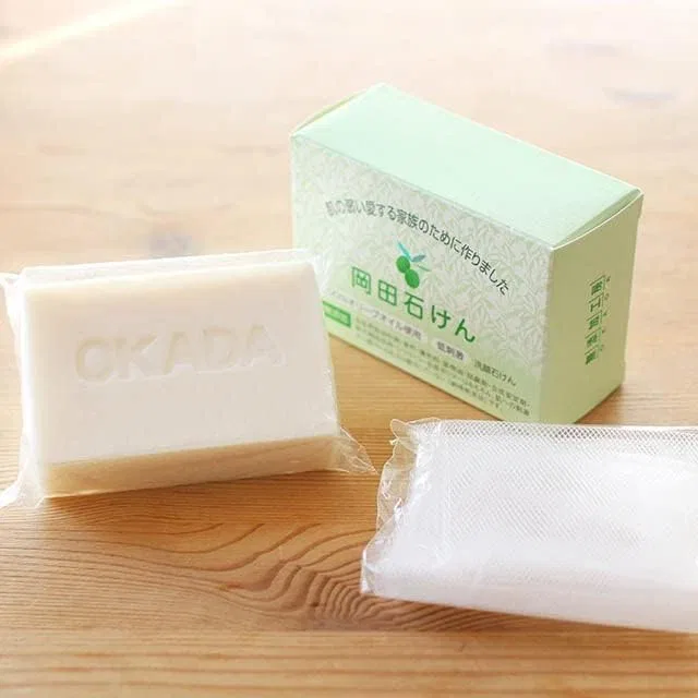 Набор для ухода за кожей Оливковое мыло и лосьон Okada без отдушек — фото 3
