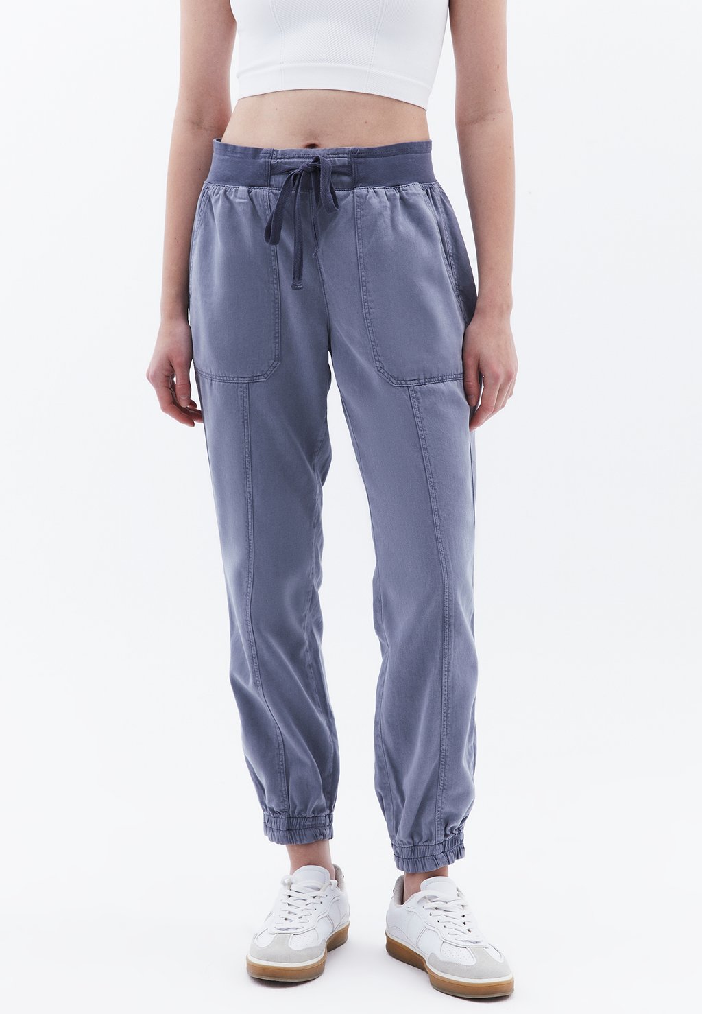 

Спортивные штаны JOGGING MIT ENGEN BEINABSCHLÜSSEN OXXO, серый
