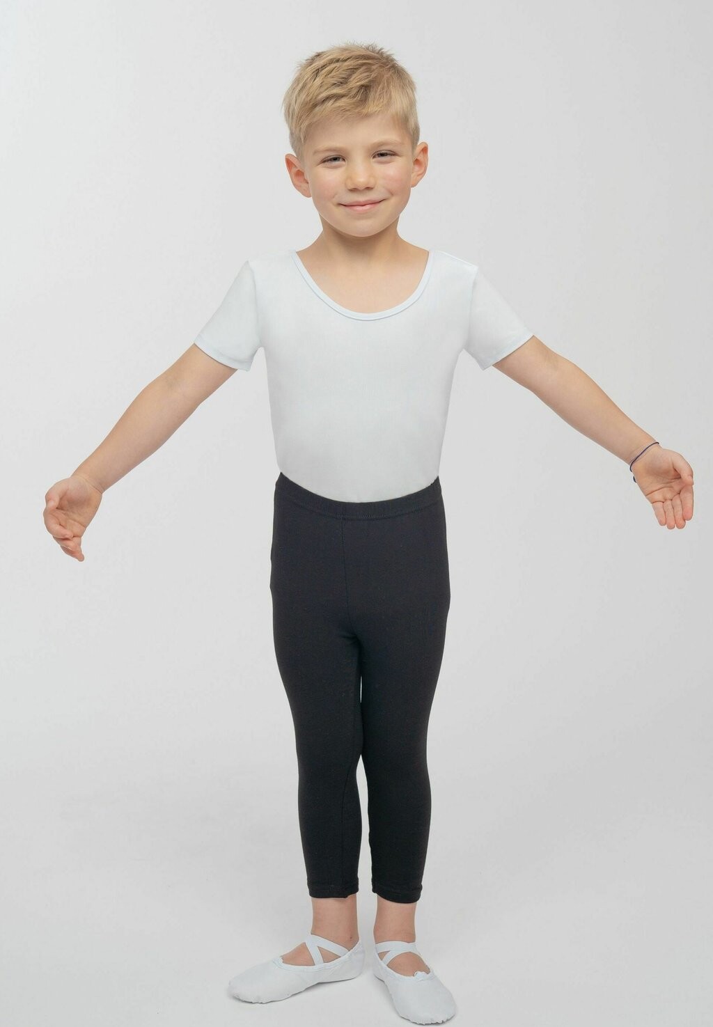 

Базовая футболка JUNGEN BALLETT TOP LEO KURZARM Tanzmuster, цвет weiß