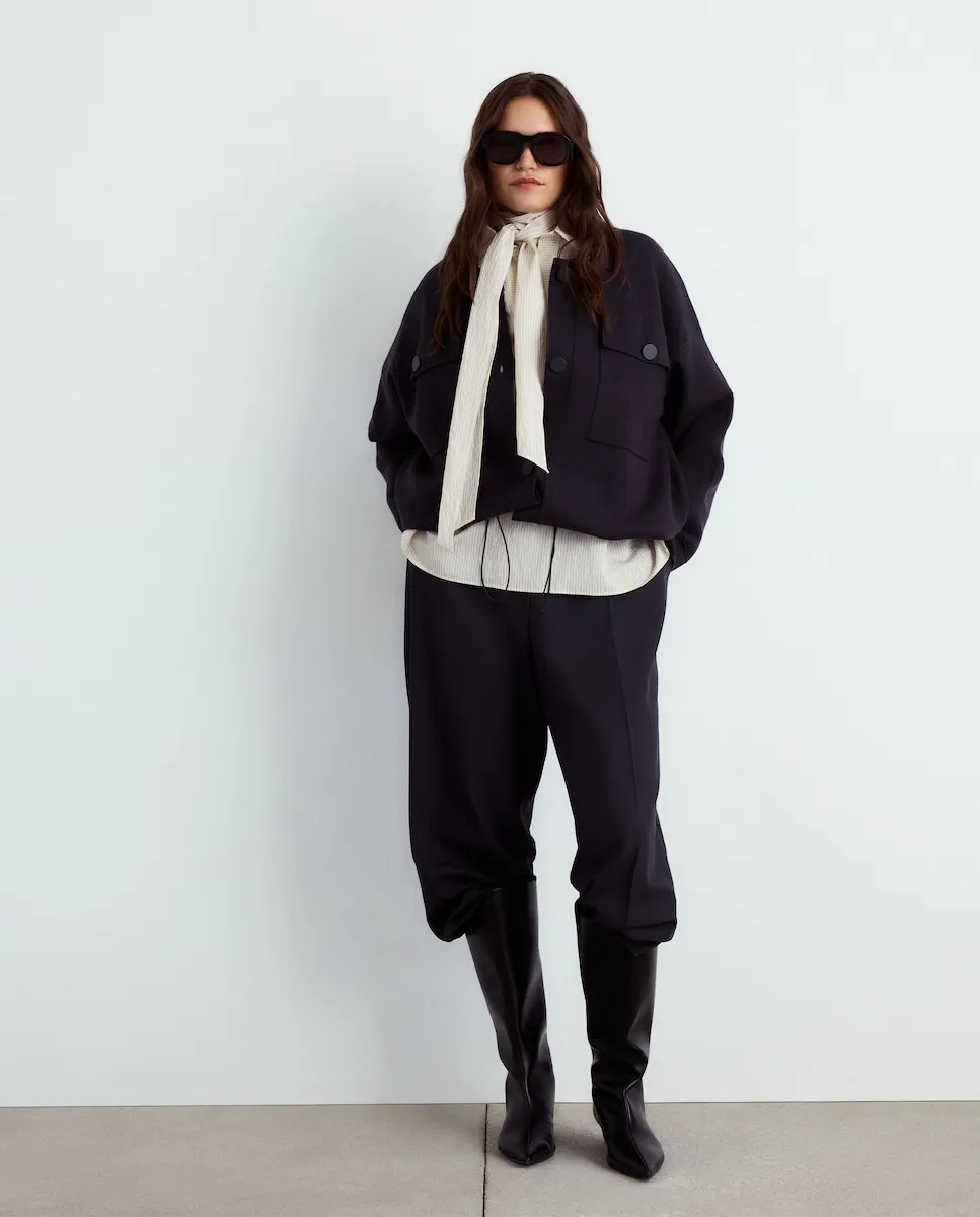 

Женский однотонный кардиган из вискозы Couchel, светло-серый