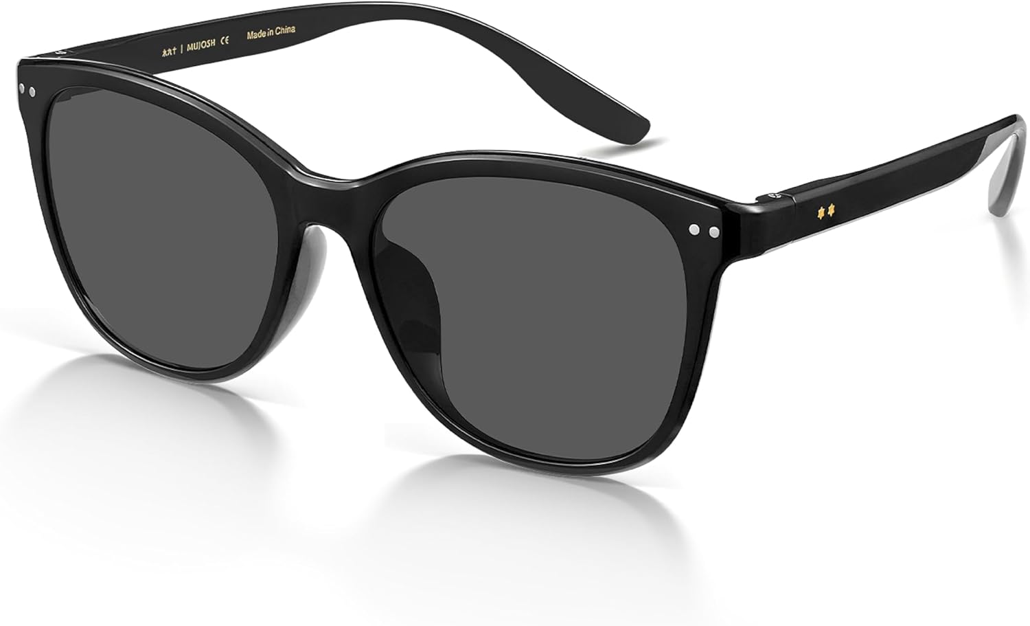 

Солнцезащитные очки MUJOSH, квадратные/круглые, унисекс. Легкая оправа AQUA (22,8 г), пружинные шарниры, защита UV400, маслоотталкивающее покрытие, логотип с кристаллами. Цвет: обсидиан-черный/чисто-серый. Бренд: EssilorLuxottica